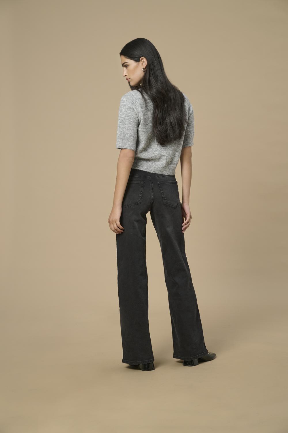 Jdyfelina-Fina Hw Wide Blk Jeansdnm Noos Sort