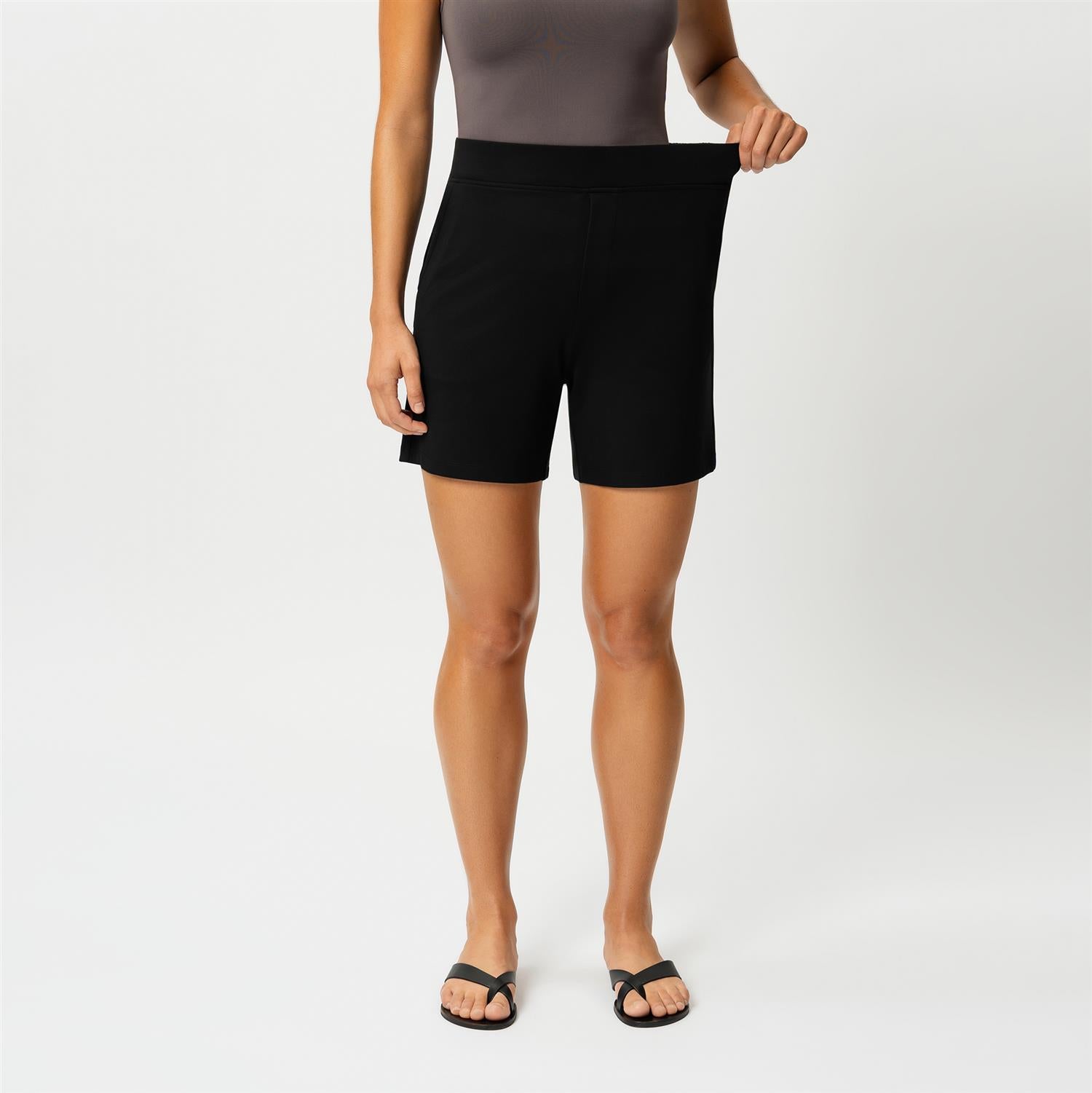 Light Ponte Shorts Svart