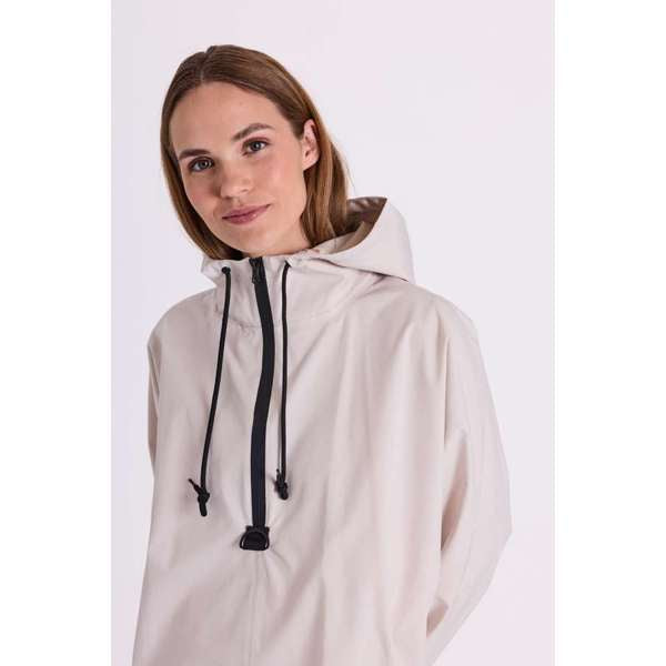 FQMOW-PONCHO Offwhite