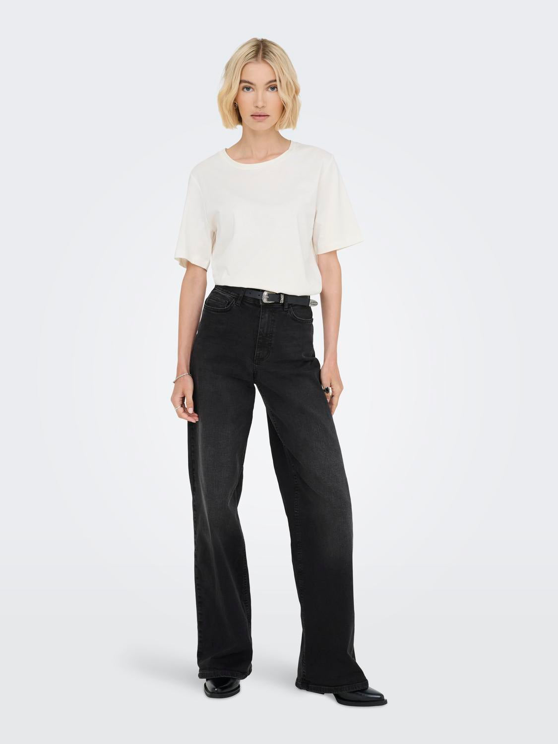 Jdyfelina-Fina Hw Wide Blk Jeansdnm Noos Sort