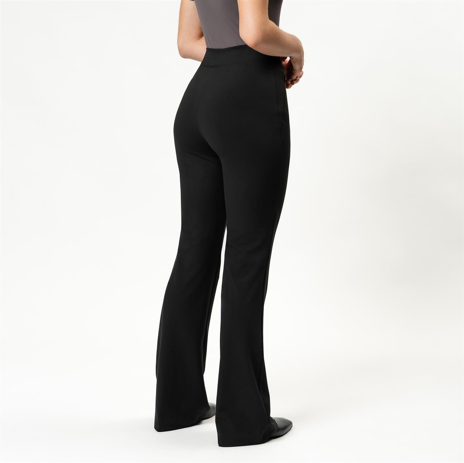 Asana Bootcut Pant Svart