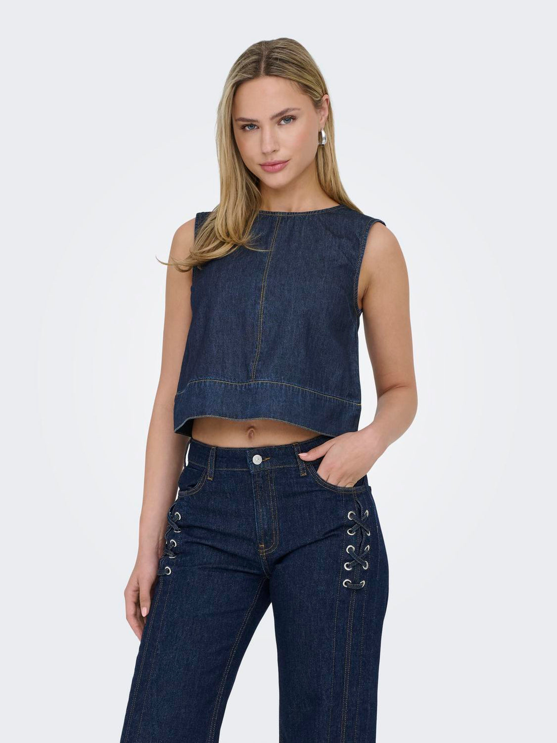 JDYSABRINA ROUNDNECK S/L TOP DNM Mørkeblå