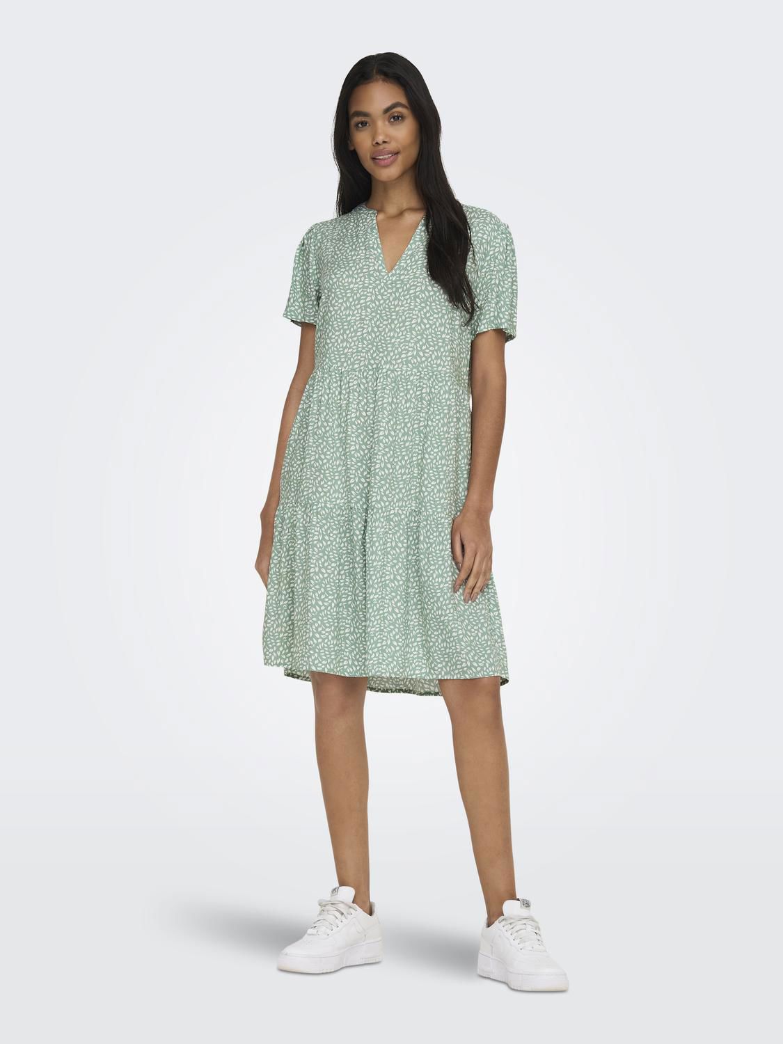 Onlzally S/s Thea Dress Noos Wvn Grønn
