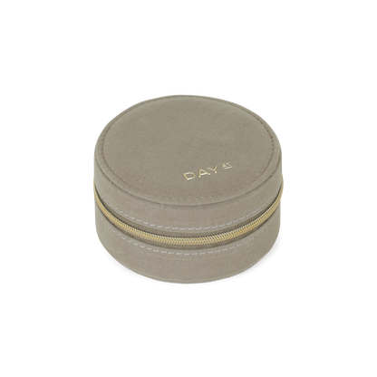 Day Jewelry Zip Round