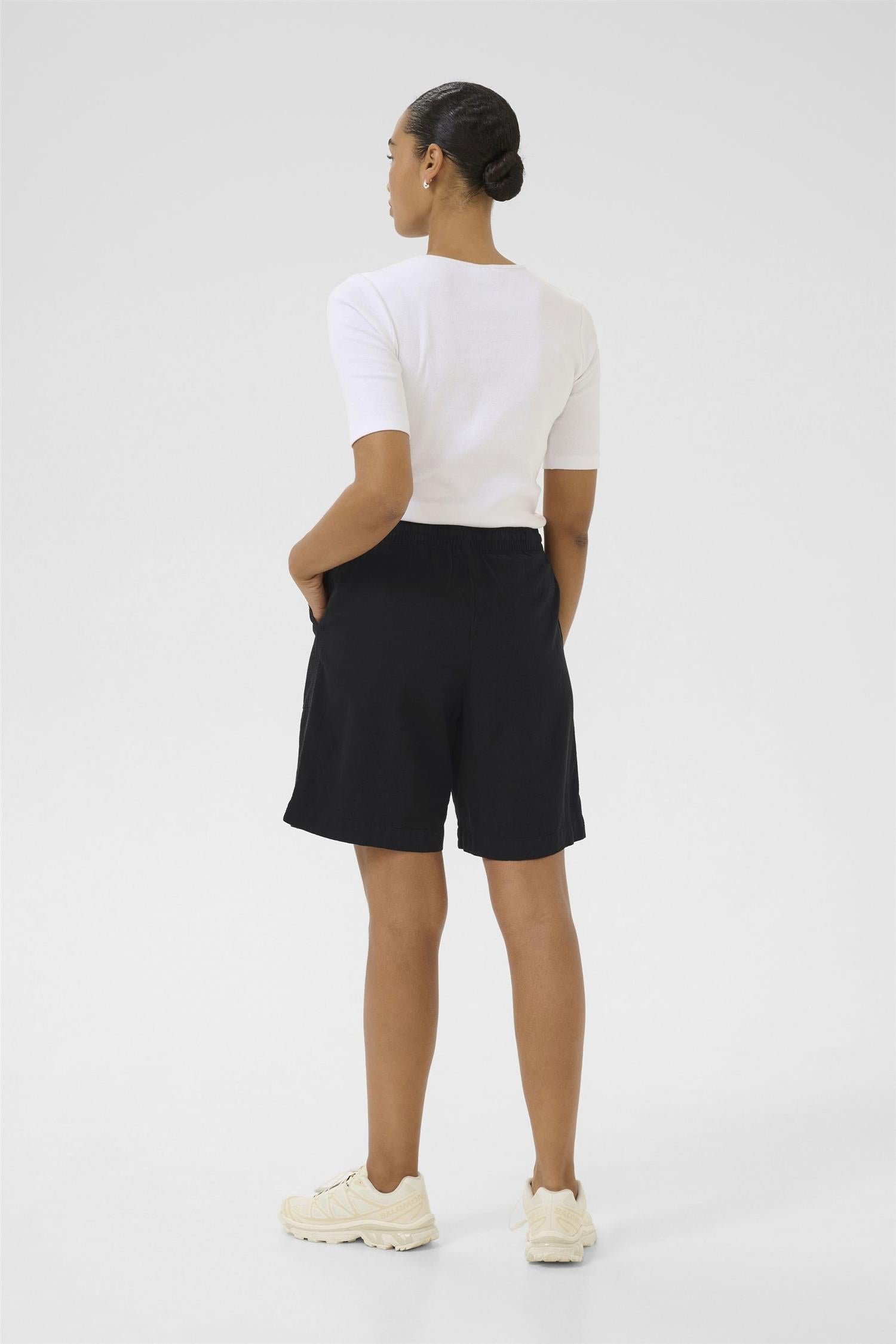 Kanaya Liah Shorts Sort