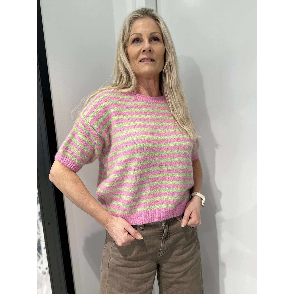 Elenora tee