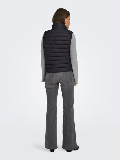 Onltahia Lw Quilted Waistcoat Otw Noos Sort