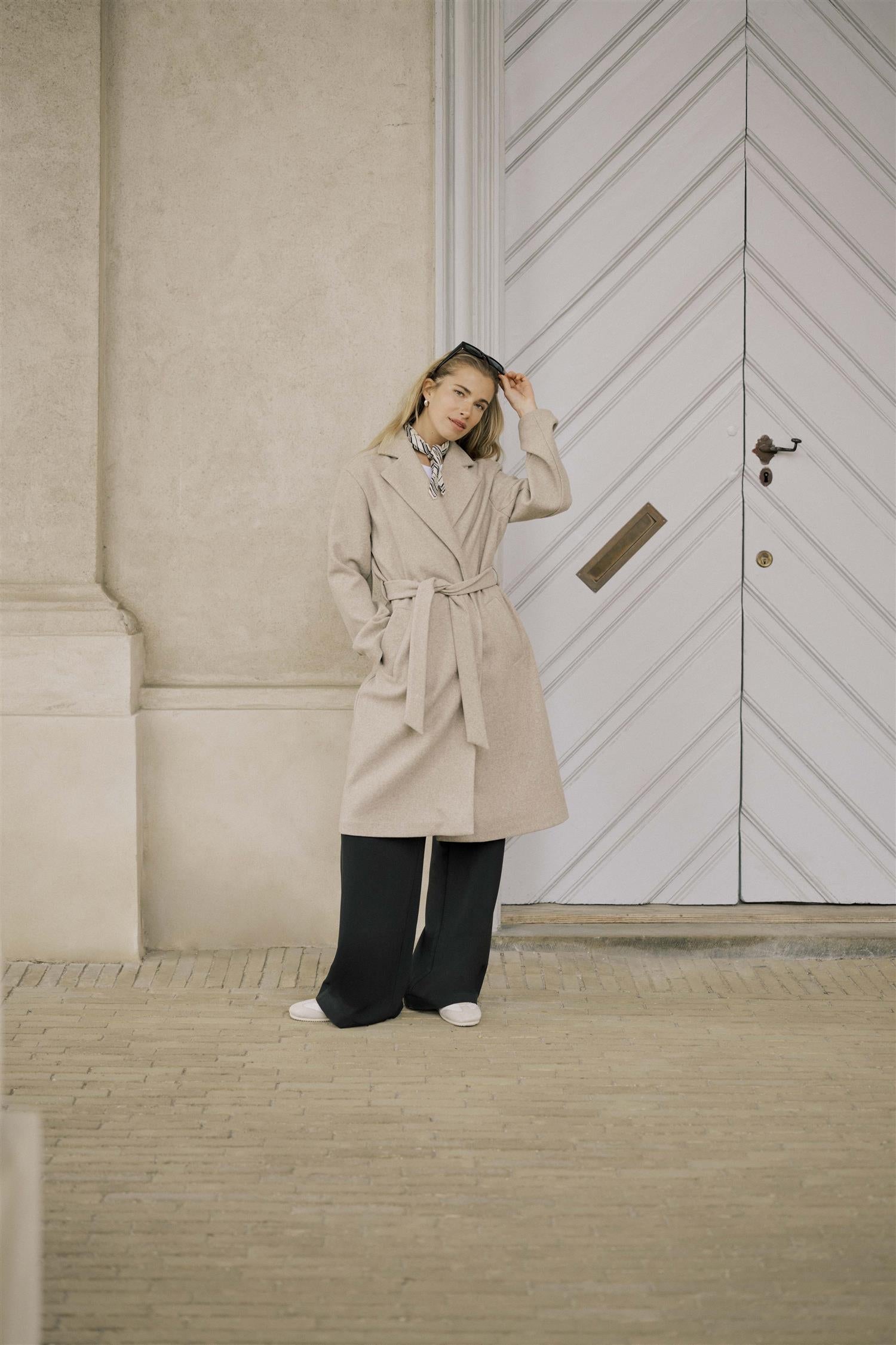 Kasaturn Jacket Beige