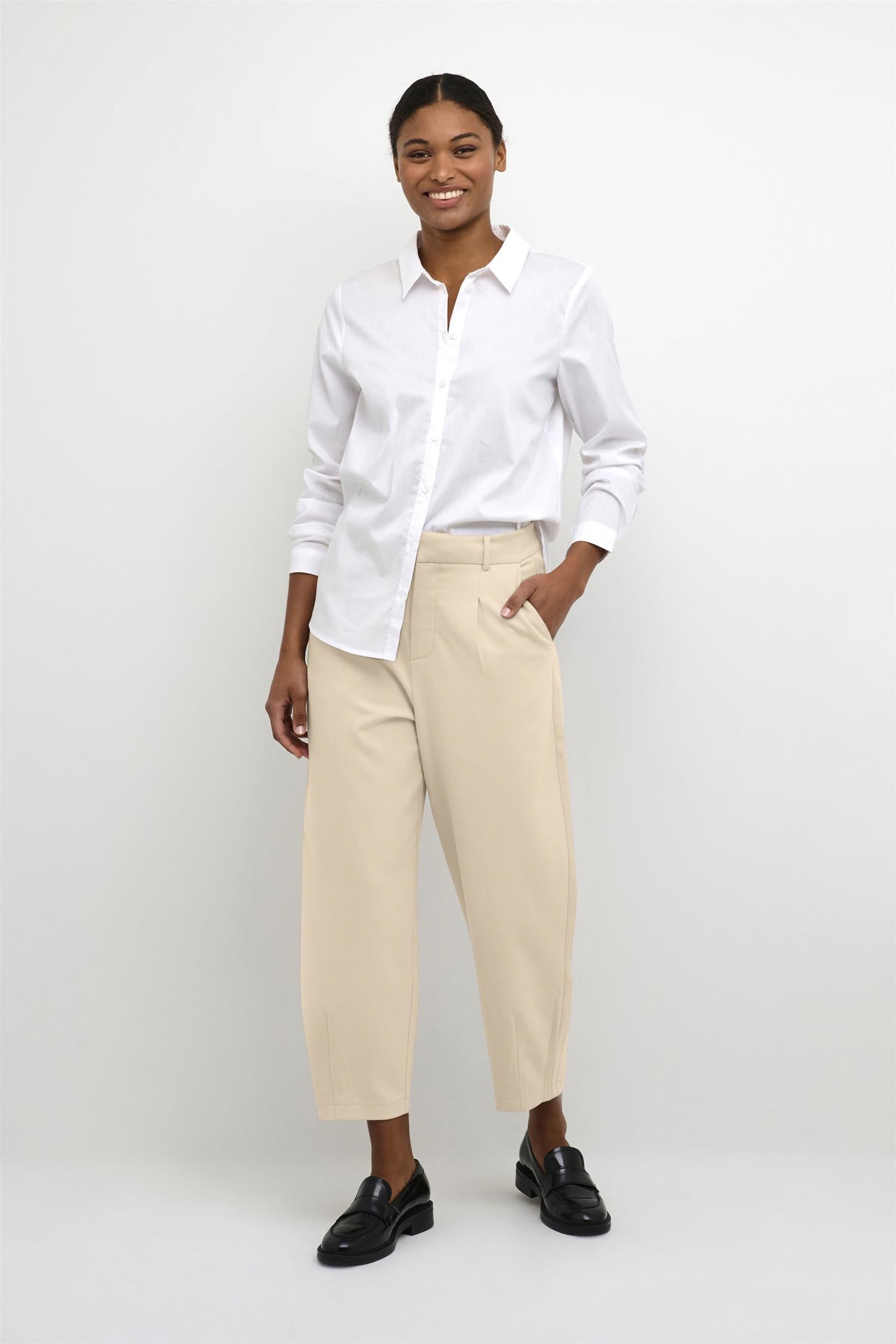 Kamerle Pants Cropped Beige